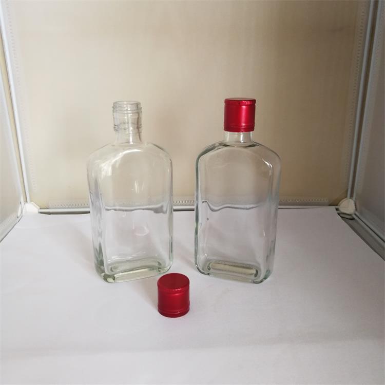 500毫升酒瓶 红色酒瓶500毫升 喷涂黑色酒瓶 以及配套的盖子