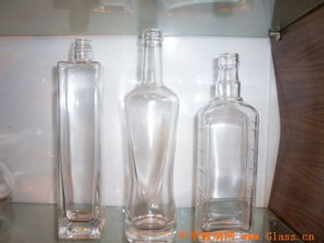 玻璃酒瓶选购指南 价格、厂家及喷涂酒瓶全面解析