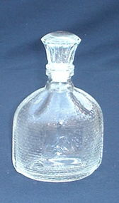 喷涂酒瓶在食品包装中的应用与玻璃材料的优势